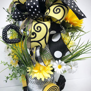 Custom designer handmade Busy Bee centerpiece Centerpiece / Table Arrangement / Table Decor