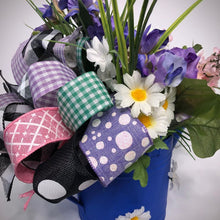 Cargar imagen en el visor de la galería, Custom Designer Handmade Spring Centerpiece