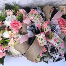 Cargar imagen en el visor de la galería, Custom Designer Handmade Pink, coral, cream and white centerpiece