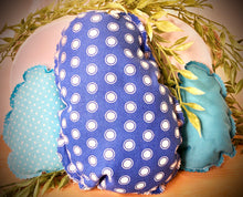 Cargar imagen en el visor de la galería, Custom Designer Handmade Plush Farmhouse Eggs and Hearts