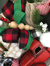 Load image into Gallery viewer, Red Truck Wreath