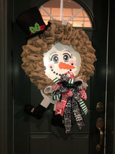 Laden Sie das Bild in den Galerie-Viewer, Custom Designer Handmade Frosty The Snowman Christmas Wreath