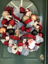 Laden Sie das Bild in den Galerie-Viewer, Custom Designer Handmade Sophisticated rose gold/pink, burgundy Wreath