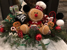 Laden Sie das Bild in den Galerie-Viewer, Custom Designer Handmade XL Christmas Gingerbread Centerpiece