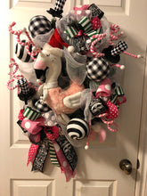 Cargar imagen en el visor de la galería, Custom Designer Handmade Freddy The Flamingo Christmas Wreath