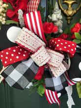 Cargar imagen en el visor de la galería, Custom designer handmade Canada Day Wreath 