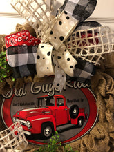 Cargar imagen en el visor de la galería, Custom Designer Handmade Old Guys Rule Wreath