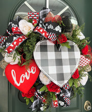 Load image into Gallery viewer, Valentines Day Wreath