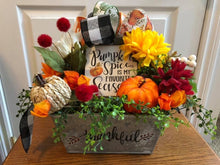 Cargar imagen en el visor de la galería, Fall centerpiece / Table Arrangement / Table Decor