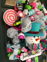 Cargar imagen en el visor de la galería, Custom Designer Handmade Christmas Snowman Wreath