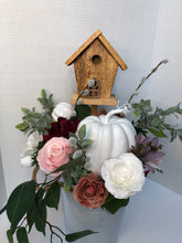 Laden Sie das Bild in den Galerie-Viewer, Custom Designer Handmade Fall Centerpiece / Table Arrangement / Table Decor.