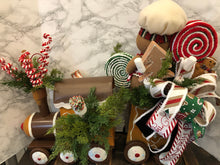 Load image into Gallery viewer, Gingerbread Train Decor