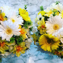 Carregar imagem no visualizador da galeria, Custom Designer Handmade Floral Headstone Bouquets