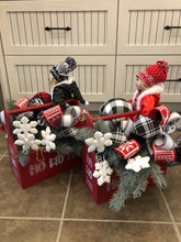 Cargar imagen en el visor de la galería, Custom Designer Handmade Christmas Elf centerpiece / Table Arrangements / Table Decor