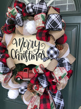 将图片加载到图库查看器，Custom designer handmade Classic Red Truck Merry Christmas Wreath