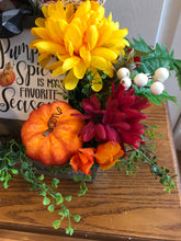 Cargar imagen en el visor de la galería, Fall centerpiece / Table Arrangement / Table Decor