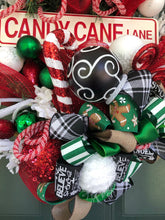 Cargar imagen en el visor de la galería, Custom designer handmade Christmas Candy Cane Lane Wreath