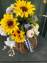 Load image into Gallery viewer, Fall Sunflower Centerpiece