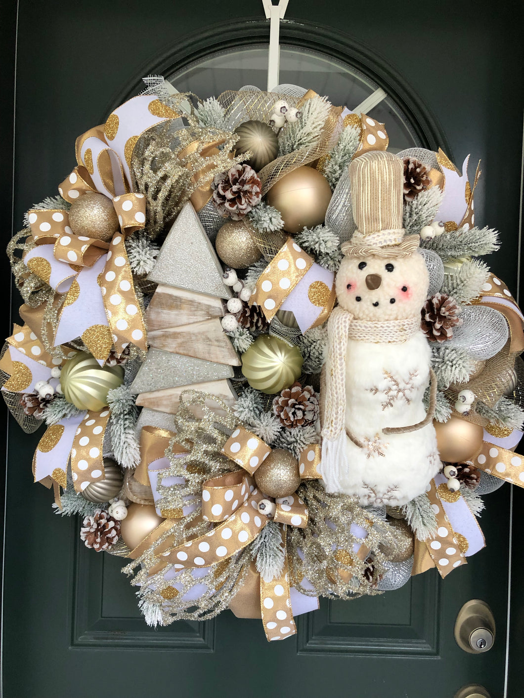 XL Snowman Gold and White/Cream Winter Wreath