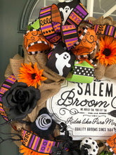 Laden Sie das Bild in den Galerie-Viewer, Custom Designer Handmade Salem Broom Company Halloween Wreath