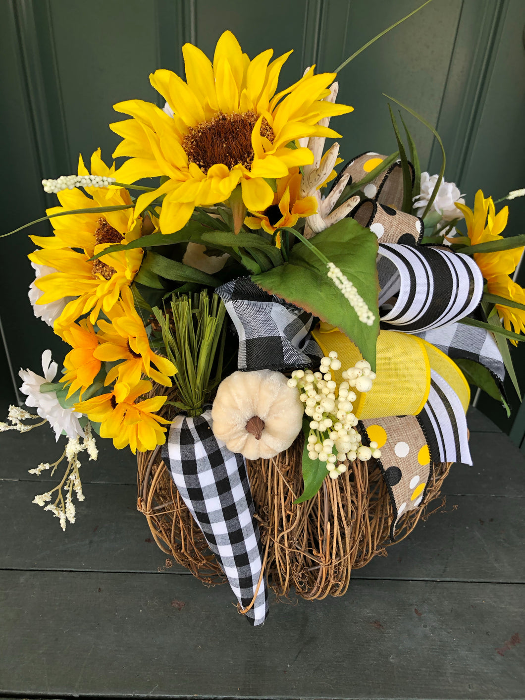 Fall Sunflower Centerpiece