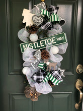 Cargar imagen en el visor de la galería, Custom Designer Handmade  Mistletoe Way Christmas Wreath