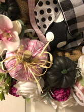 Laden Sie das Bild in den Galerie-Viewer, Custom Designer Handmade Pink Themed Fall Wreath