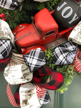 Cargar imagen en el visor de la galería, Custom designer handmade Classic Red Truck Christmas Wreath