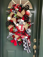 Carregar imagem no visualizador da galeria, Custom designer handmade Christmas Country Mouse Wreath