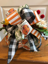 Load image into Gallery viewer, Fall centerpiece / Table Arrangement / Table Decor