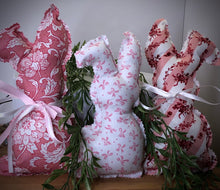 Laden Sie das Bild in den Galerie-Viewer, Custom Designer Handmade Spring / Summer Plush Farmhouse Bunnies