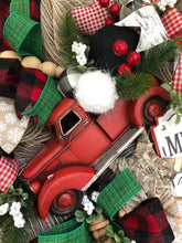 Load image into Gallery viewer, Red Truck Wreath