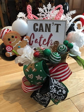 Laden Sie das Bild in den Galerie-Viewer, Christmas Gingerbread Man themed centerpiece / Table Arrangements /  Table Decor