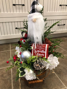 Christmas centerpiece / Table Arrangement / Table Decor