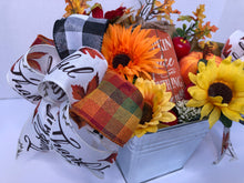 Cargar imagen en el visor de la galería, Fall centerpiece / Table Arrangement / Table Decor