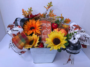 Fall centerpiece / Table Arrangement / Table Decor