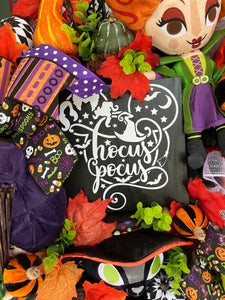 Deluxe Hocus Pocus Wreath