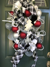 Cargar imagen en el visor de la galería, Custom designer handmade Black, White, Silver and Burgundy Wreath