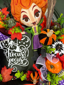 Deluxe Hocus Pocus Wreath