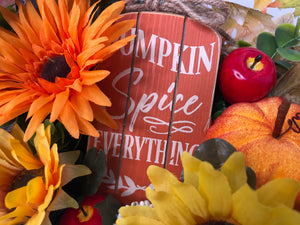 Fall centerpiece / Table Arrangement / Table Decor