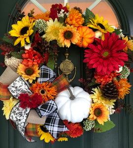 Coroa de flores de outono com pedido personalizado