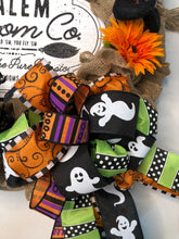 Cargar imagen en el visor de la galería, Custom Designer Handmade Salem Broom Company Halloween Wreath