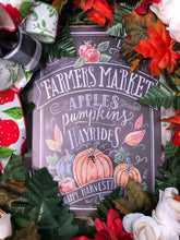 Cargar imagen en el visor de la galería, Custom Designer Handmade Farmer&#39;s Market Fall Wreath